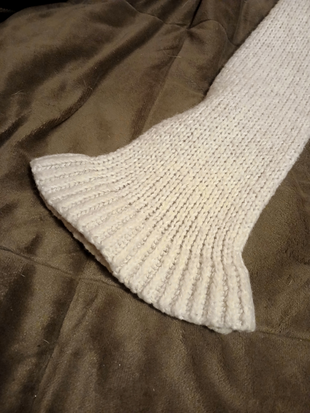 Cottagecore Cream Open-Knit Ruffled Cardigan - Picture 3 of 4